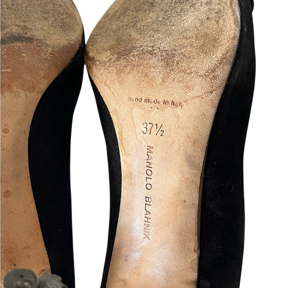 Manolo Blahnik• Black Suede Lisa Flower Pointed Toe Heels Pumps Sz:37.5/US:7 - Picture 8 of 8